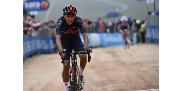 Egan Bernal renouvelle son contrat avec INEOS jusqu'en 2026